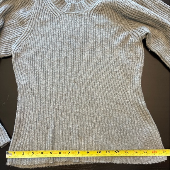 Sam Edelman Sweater - Large - Picture 4 of 9
